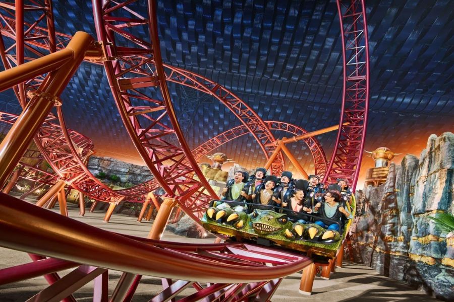 Shows at IMG World of Adventure