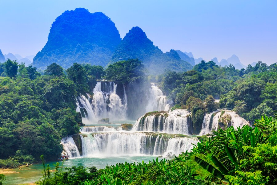 waterfalls to visit in china