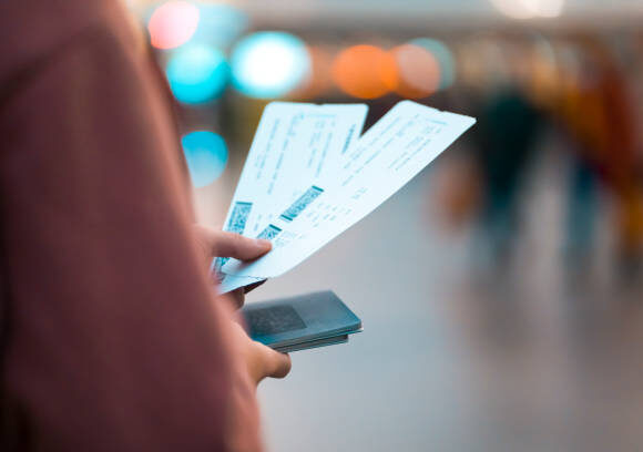 Can I Use a Tourist Clearance for a Short Work-Related Event in Dubai?
