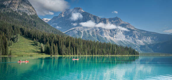 Top Places to Visit on a Summer Road Trip Through Canada 